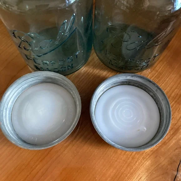 Vintage Aqua Ball Glass Mason Jars with Zinc Lids - Picture 5 of 14